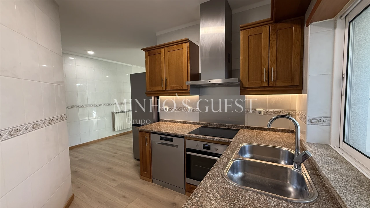 Moradia T3 para Arrendamento em São Vicente (Braga) Foto 44