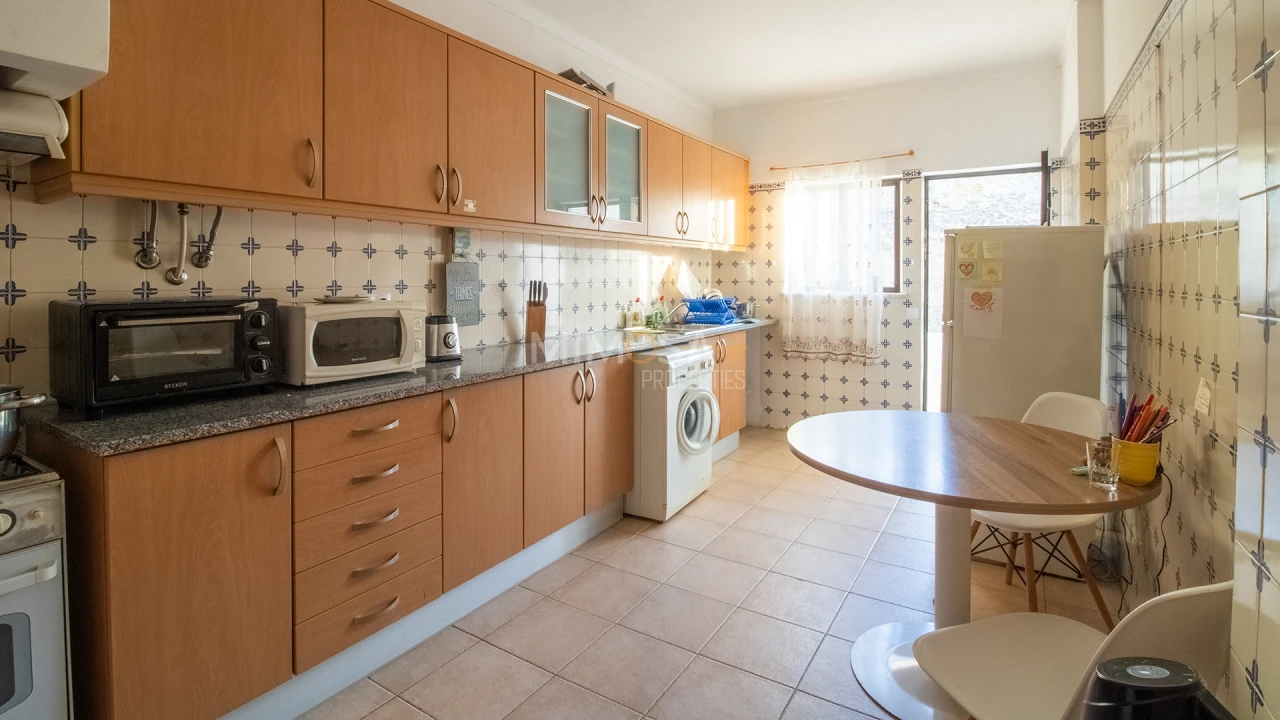 Apartamento T1 para Venda em Lagos (São Sebastião e Santa Maria) Foto 6