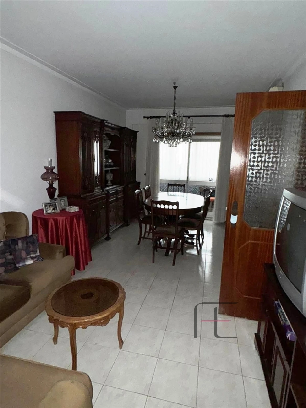 Apartamento T2 para Venda em Mafamude e Vilar do Paraíso Foto 2