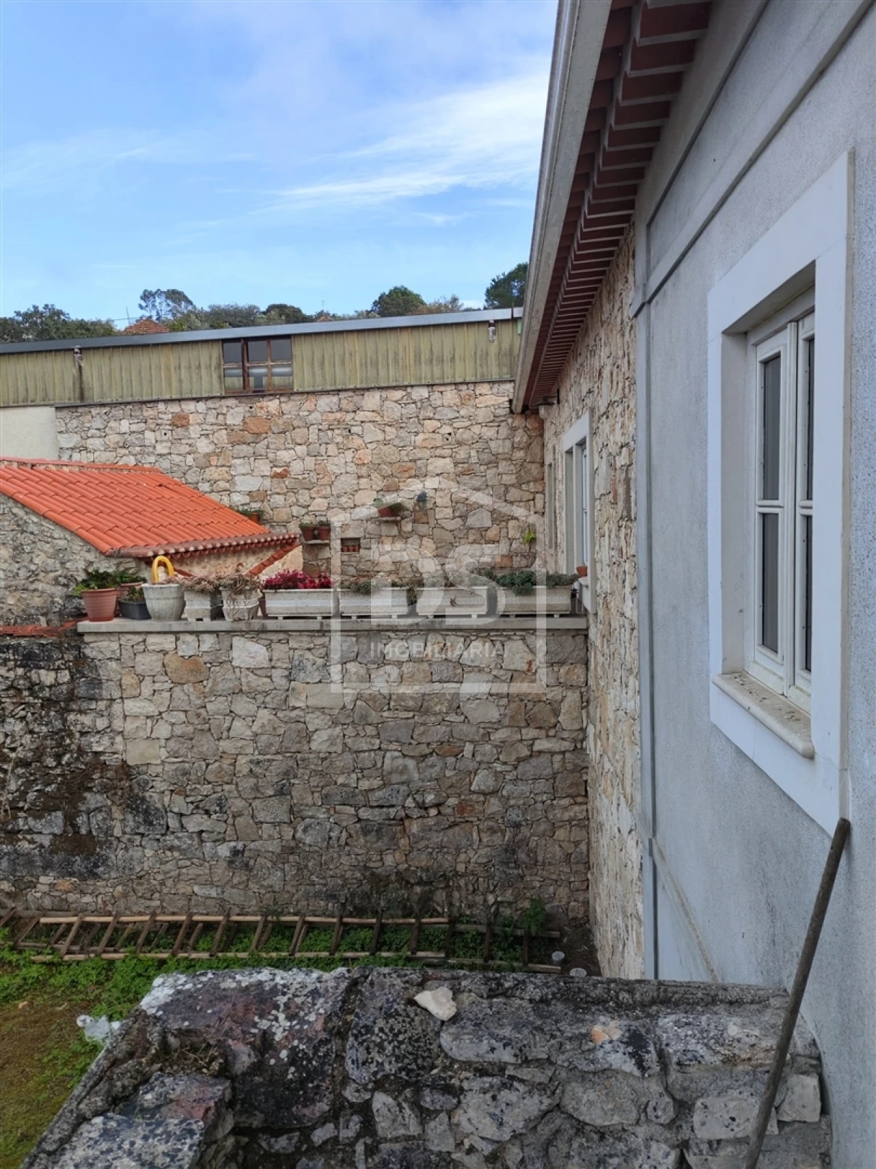 Moradia T1 para Venda em Nossa Senhora das Misericordias Foto 3