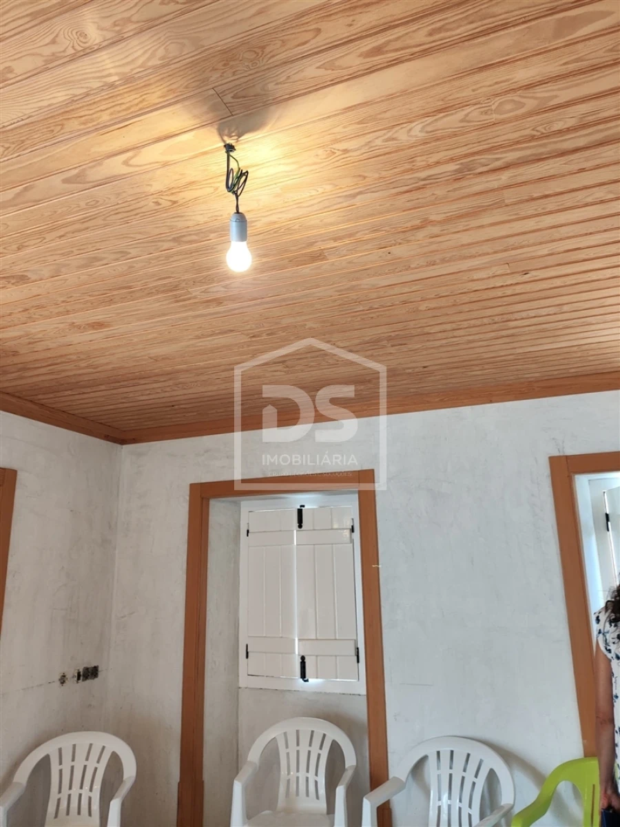 Moradia T1 para Venda em Nossa Senhora das Misericordias Foto 13