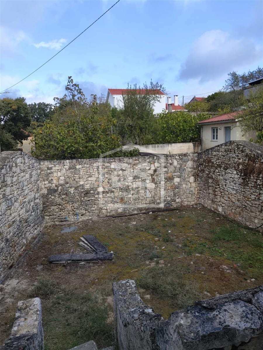 Moradia T1 para Venda em Nossa Senhora das Misericordias Foto 7