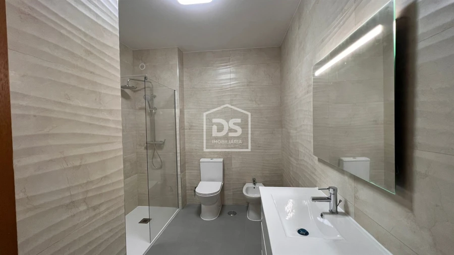 Apartamento T2 para Venda em Soure Foto 9