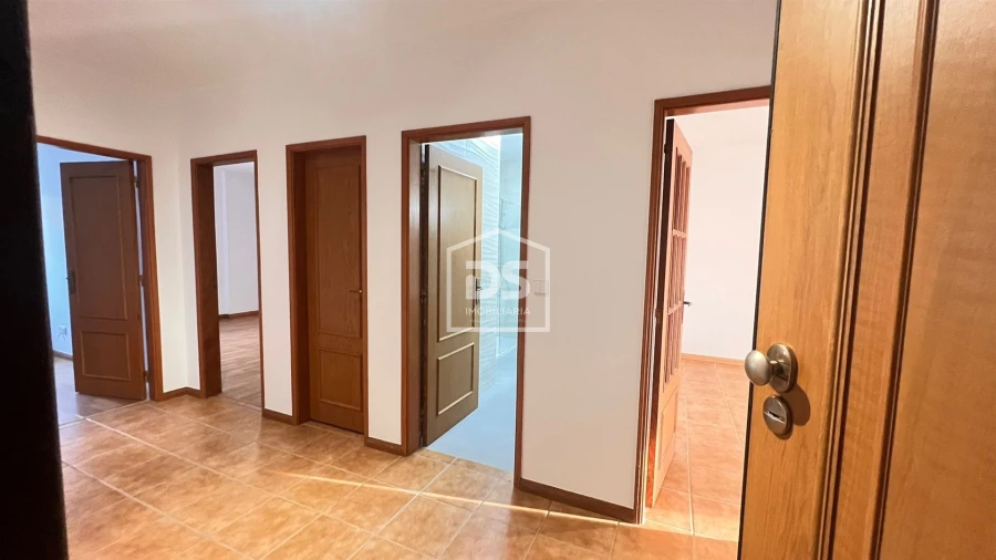 Apartamento T2 para Venda em Soure Foto 2