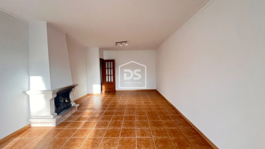 Apartamento T2 para Venda em Soure Foto 5