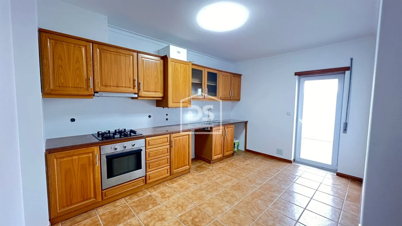 Apartamento T2 para Venda em Soure Foto 1