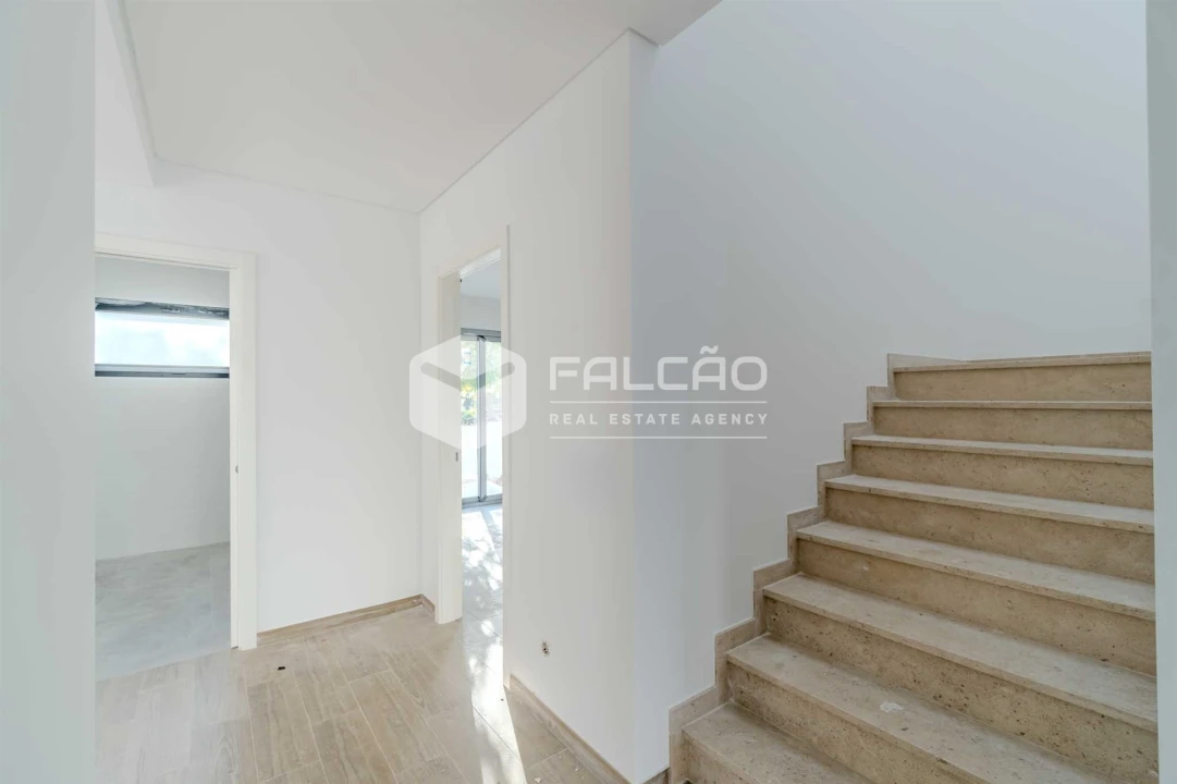 Moradia T4 para Venda em Marvila, Ribeira Santarém, São Salvador, São Nicolau Foto 15