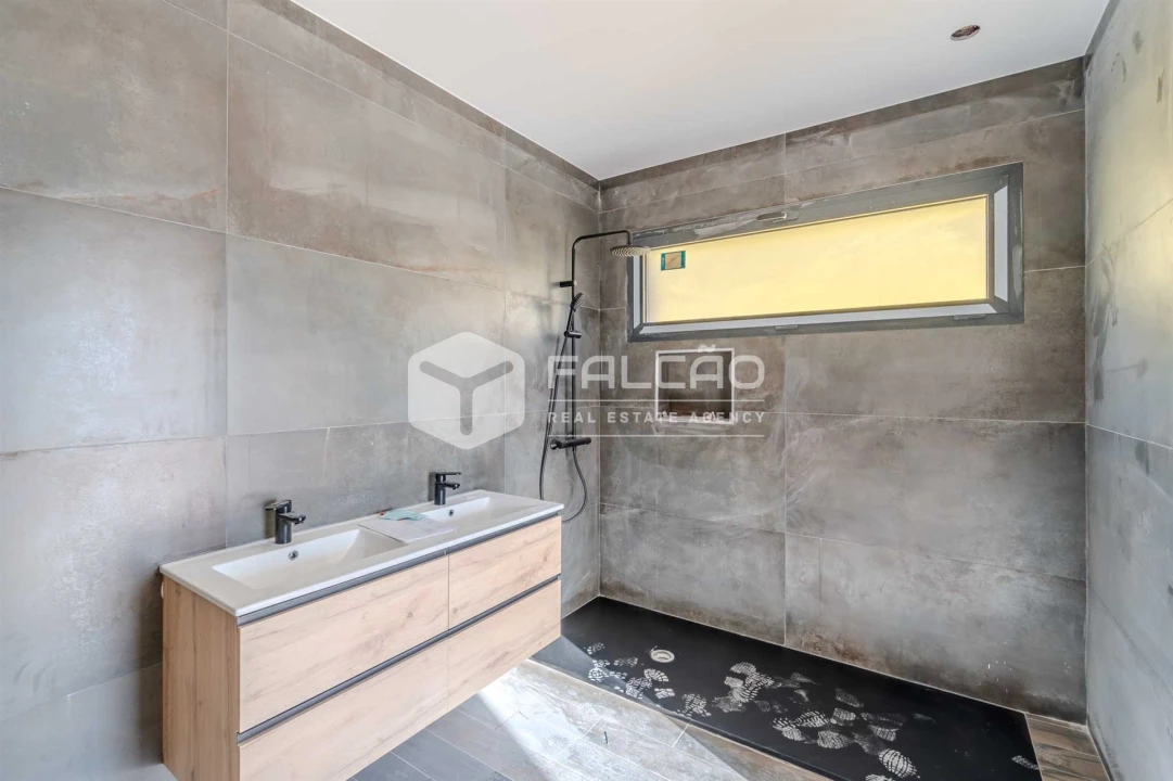 Moradia T4 para Venda em Marvila, Ribeira Santarém, São Salvador, São Nicolau Foto 68