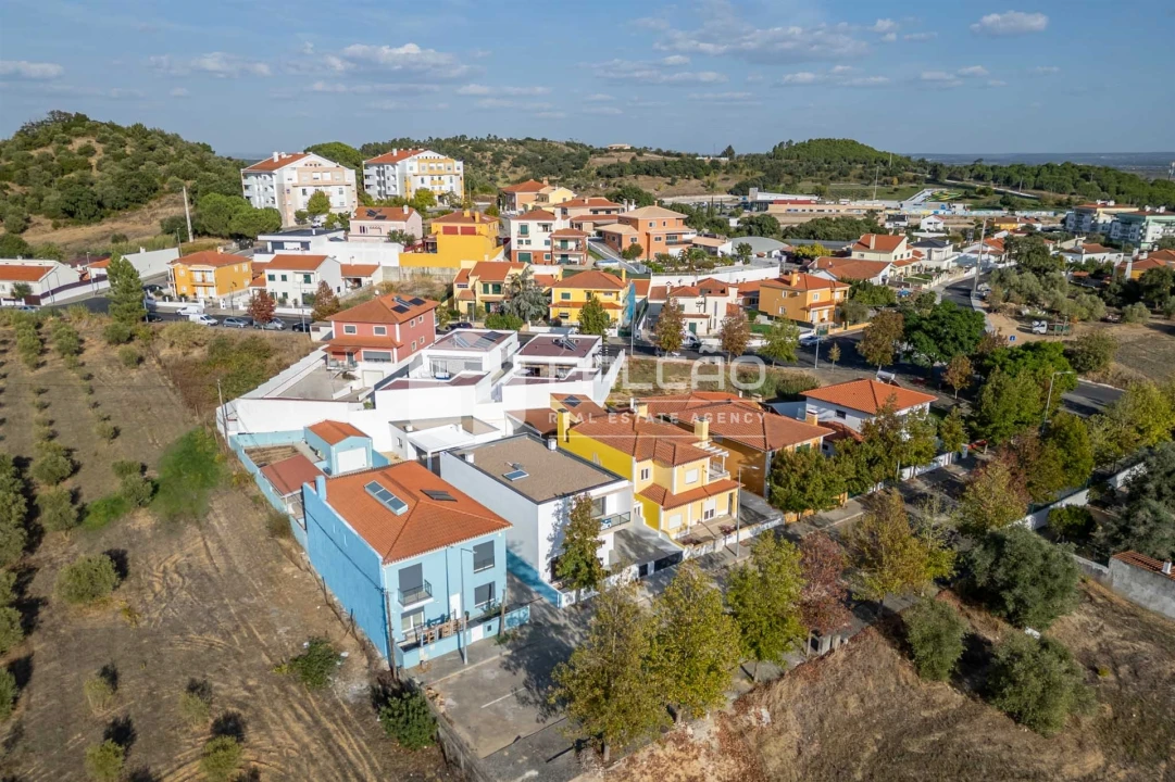 Moradia T4 para Venda em Marvila, Ribeira Santarém, São Salvador, São Nicolau Foto 6