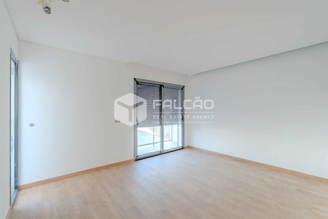 Moradia T4 para Venda em Marvila, Ribeira Santarém, São Salvador, São Nicolau Foto 77