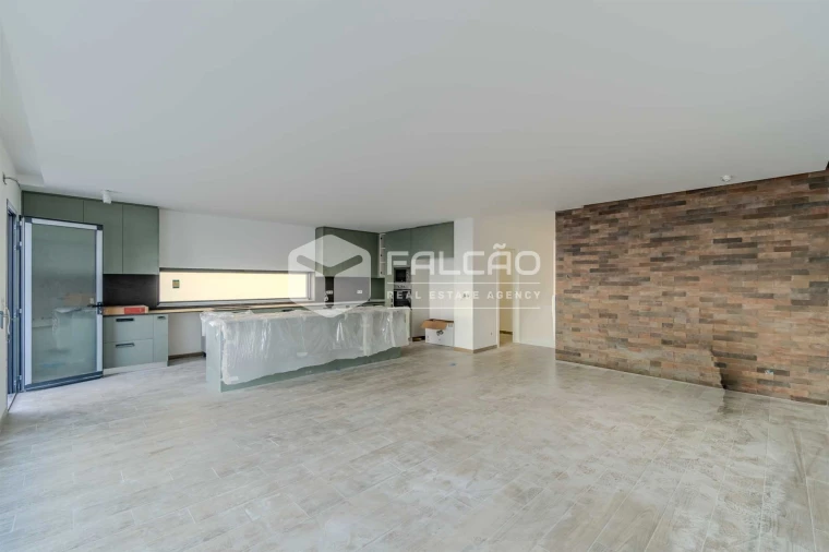 Moradia T4 para Venda em Marvila, Ribeira Santarém, São Salvador, São Nicolau Foto 10