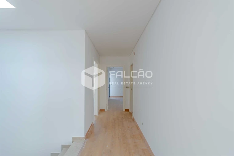 Moradia T4 para Venda em Marvila, Ribeira Santarém, São Salvador, São Nicolau Foto 25