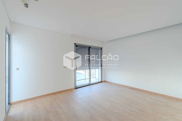 Moradia T4 para Venda em Marvila, Ribeira Santarém, São Salvador, São Nicolau Foto 31