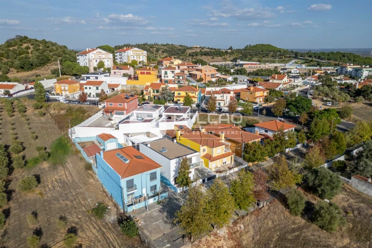 Moradia T4 para Venda em Marvila, Ribeira Santarém, São Salvador, São Nicolau Foto 6