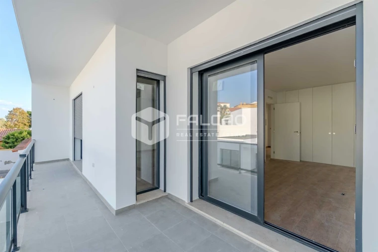 Moradia T4 para Venda em Marvila, Ribeira Santarém, São Salvador, São Nicolau Foto 73