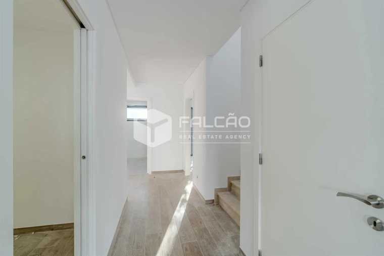 Moradia T4 para Venda em Marvila, Ribeira Santarém, São Salvador, São Nicolau Foto 14