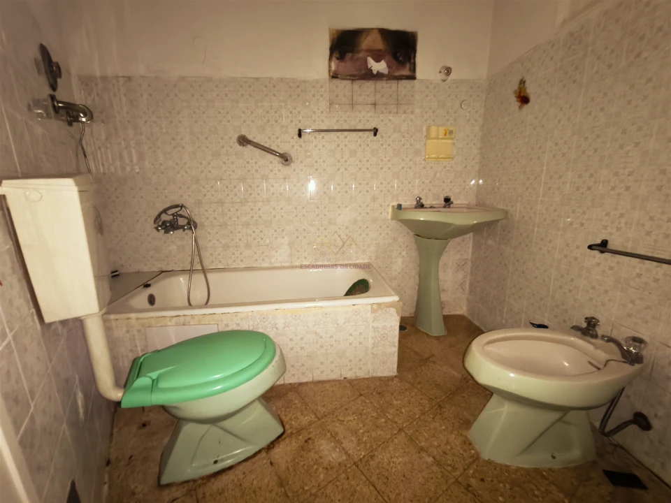 Apartamento T2 para Venda em Carnaxide e Queijas Foto 19