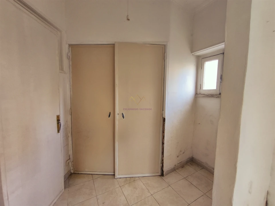 Apartamento T2 para Venda em Carnaxide e Queijas Foto 17