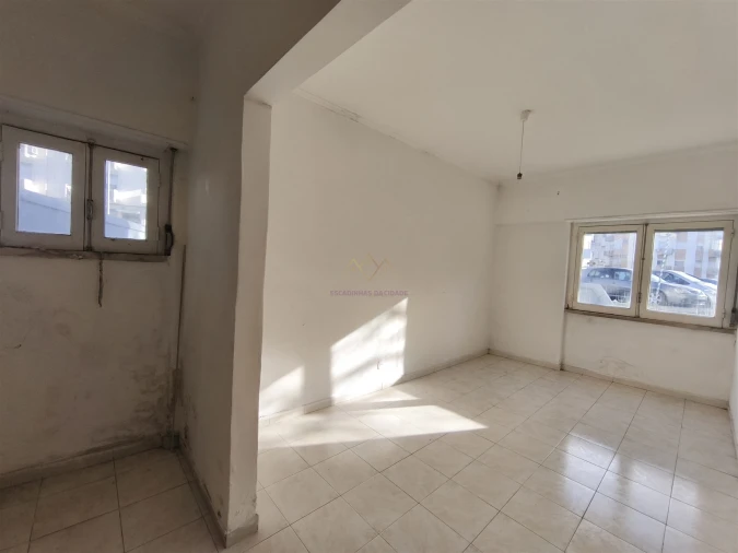 Apartamento T2 para Venda em Carnaxide e Queijas Foto 19