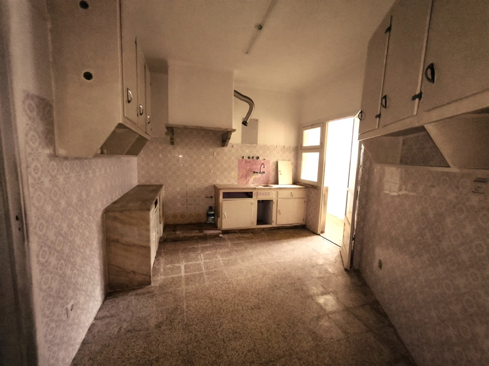 Apartamento T2 para Venda em Carnaxide e Queijas Foto 5