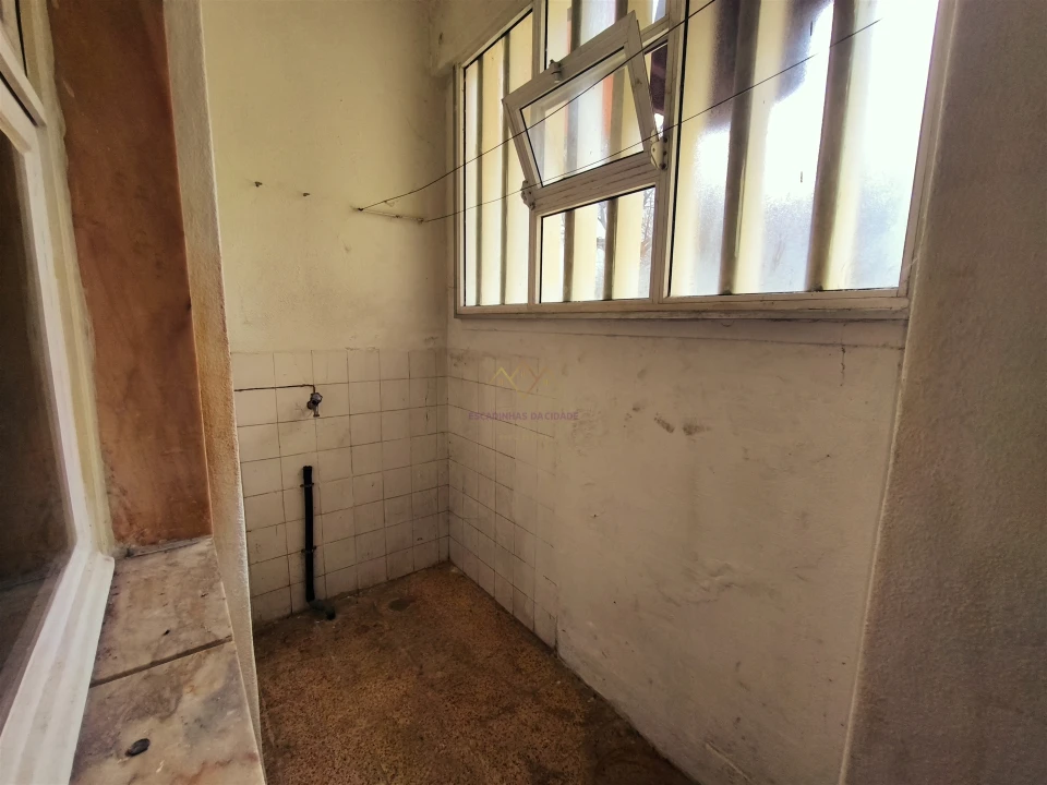 Apartamento T2 para Venda em Carnaxide e Queijas Foto 7