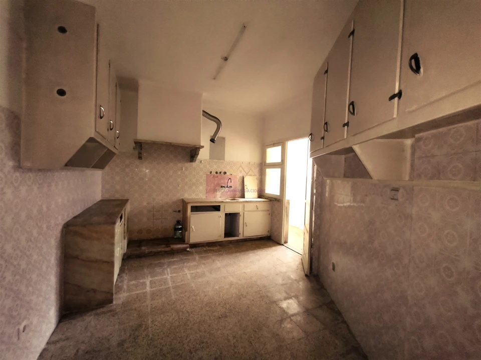 Apartamento T2 para Venda em Carnaxide e Queijas Foto 9