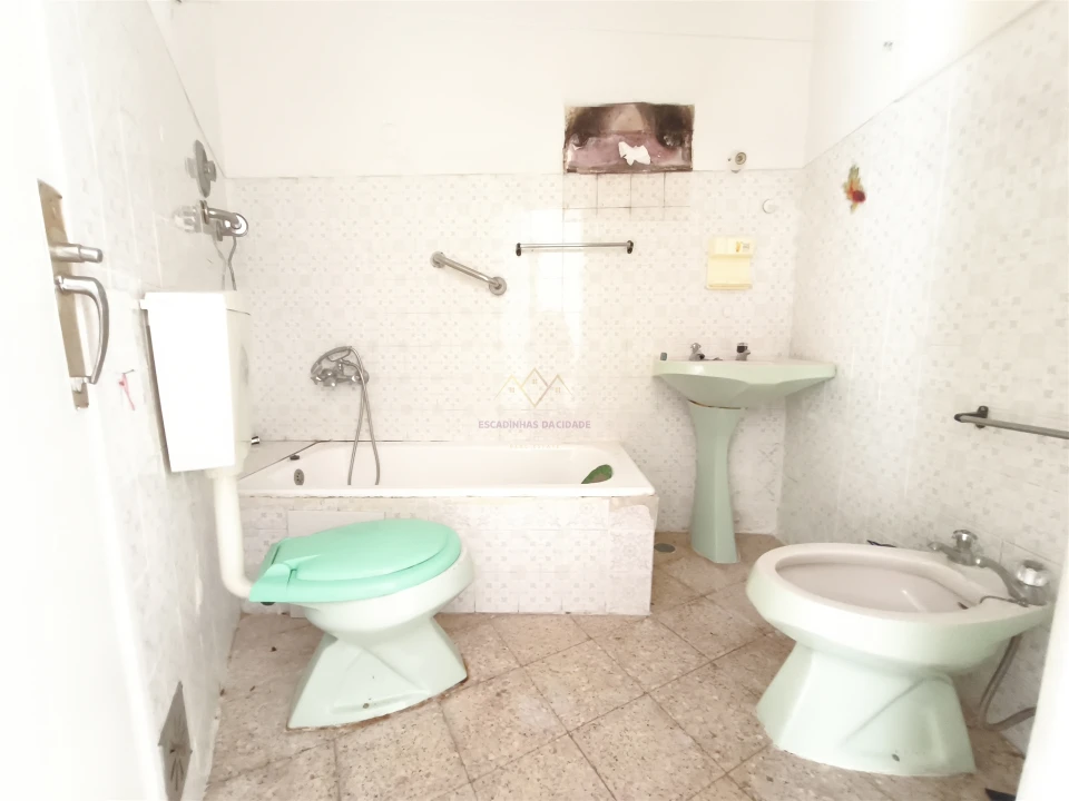 Apartamento T2 para Venda em Carnaxide e Queijas Foto 22