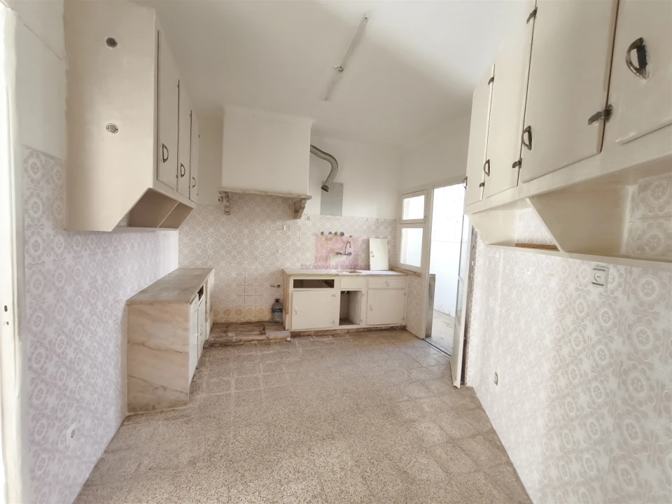 Apartamento T2 para Venda em Carnaxide e Queijas Foto 3