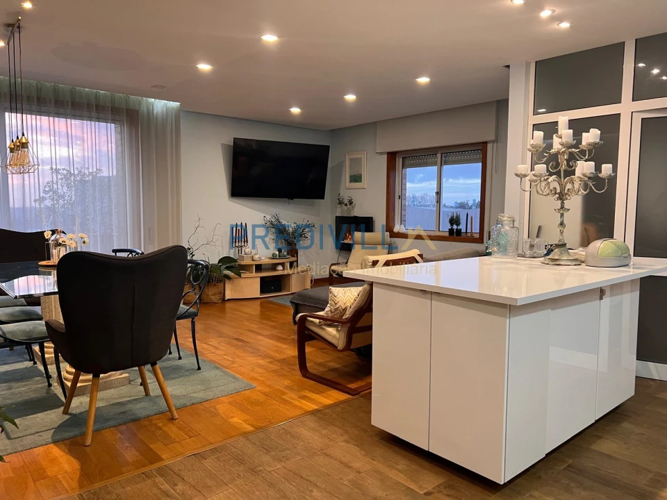 Apartamento T3 para Venda em Nogueira e Silva Escura Foto 2