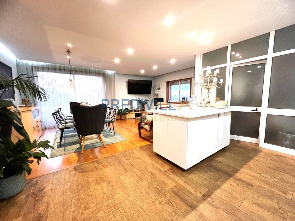 Apartamento T3 para Venda em Nogueira e Silva Escura Foto 3