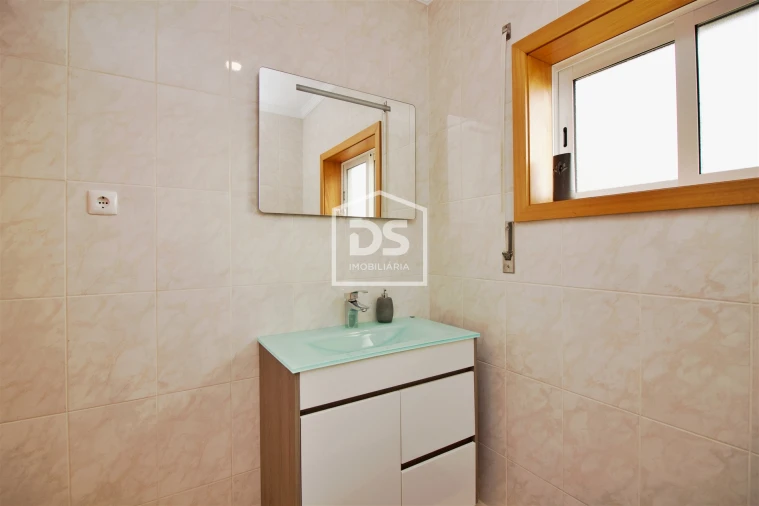 Moradia T3 para Venda em Penhalonga e Paços de Gaiolo Foto 16