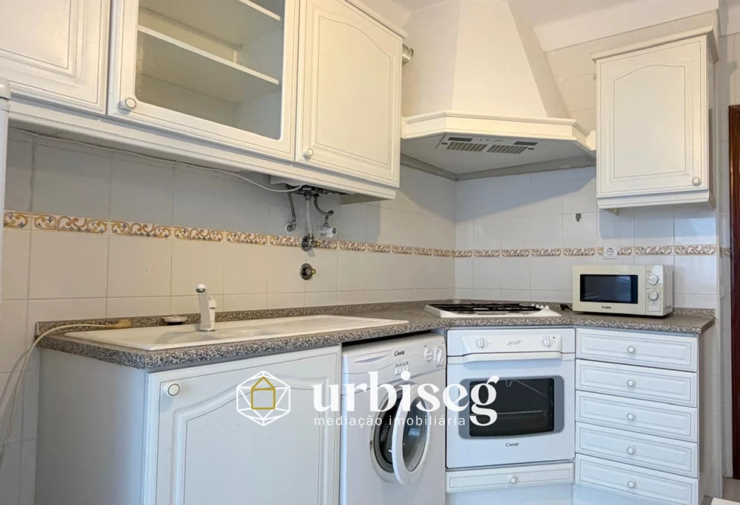Apartamento T1 para Arrendamento em Buarcos Foto 2