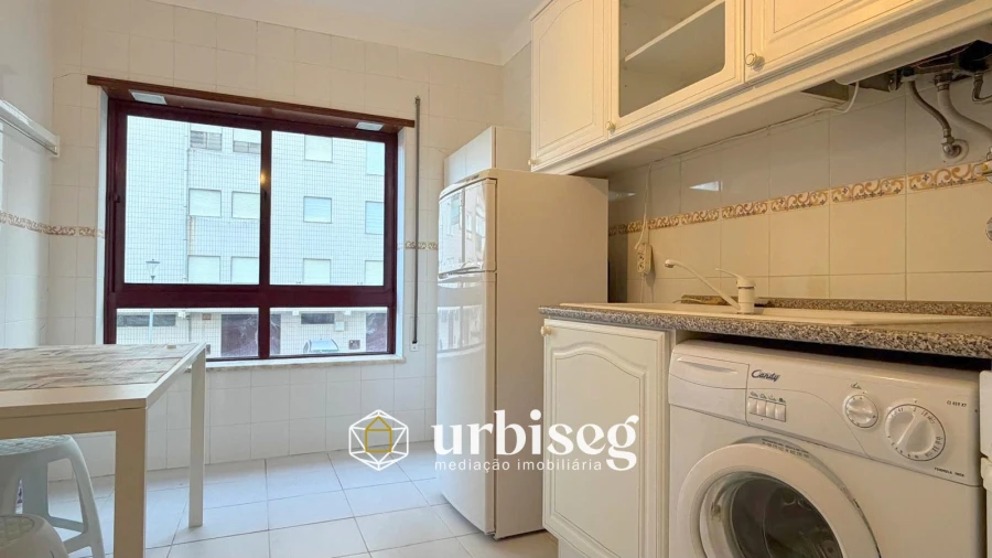 Apartamento T1 para Arrendamento em Buarcos Foto 4