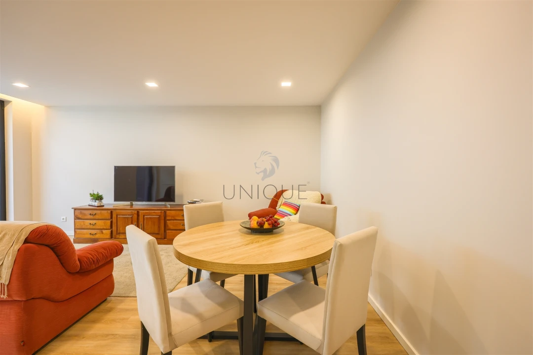 Apartamento T2 para Arrendamento em Glória e Vera Cruz Foto 1