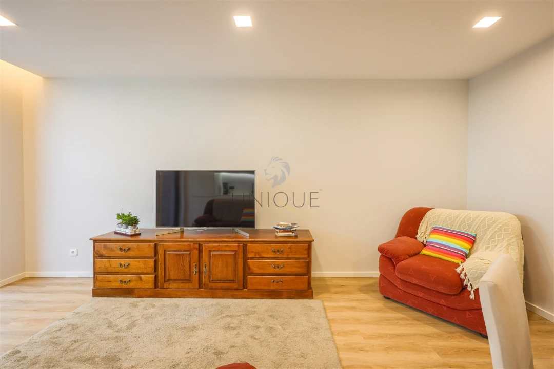 Apartamento T2 para Arrendamento em Glória e Vera Cruz Foto 4