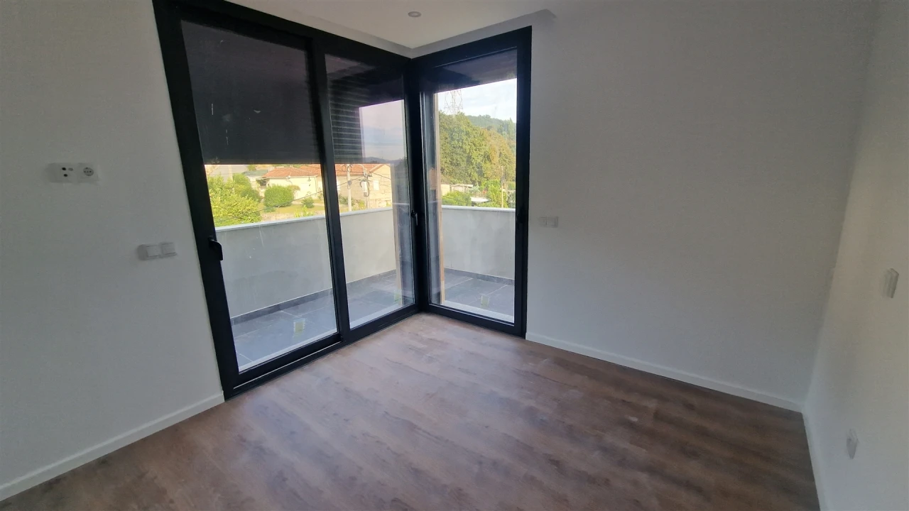 Apartamento T1 para Arrendamento em Serzedelo Foto 8
