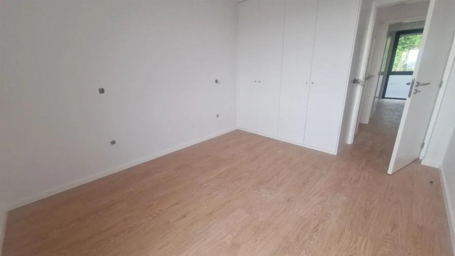 Apartamento T2 para Arrendamento em Serzedelo Foto 8