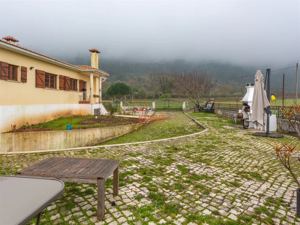 Moradia T5 para Venda em Minde Foto 35