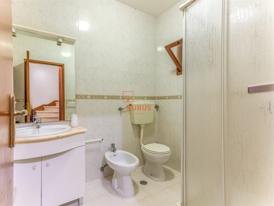 Moradia T5 para Venda em Minde Foto 23