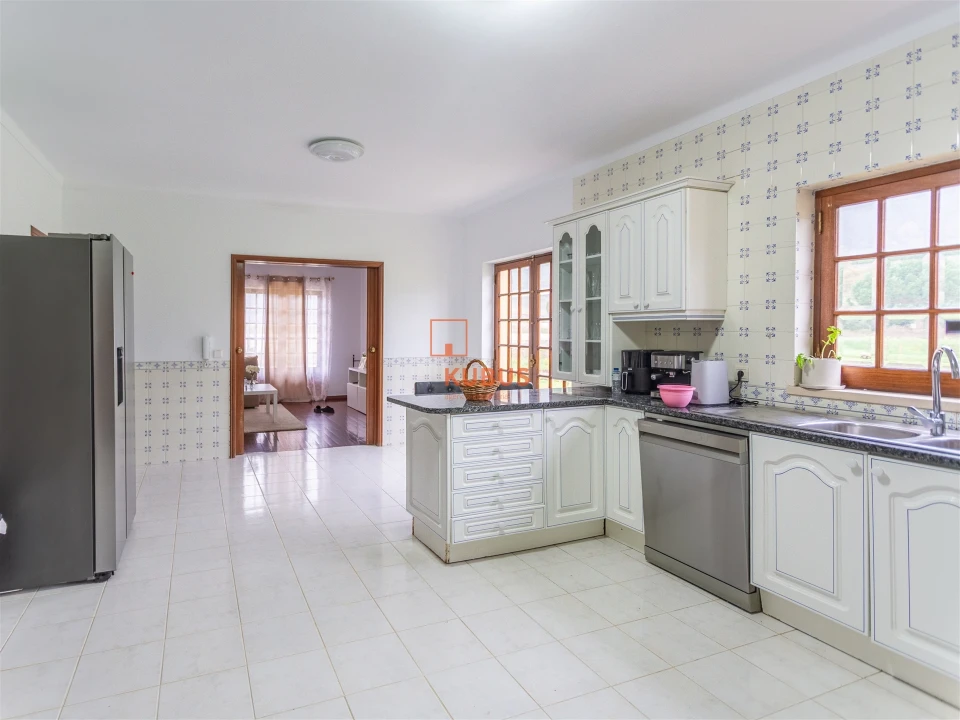 Moradia T5 para Venda em Minde Foto 6