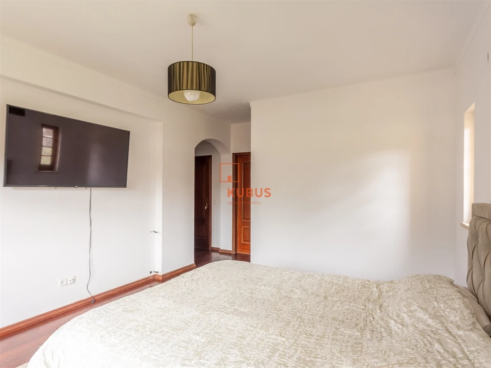 Moradia T5 para Venda em Minde Foto 9