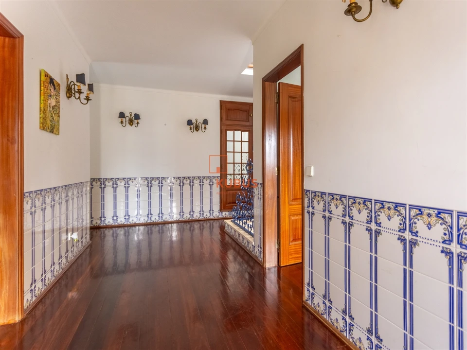 Moradia T5 para Venda em Minde Foto 7