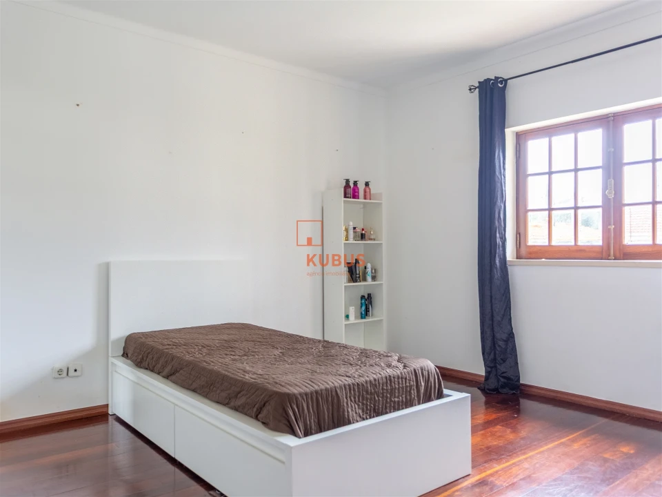 Moradia T5 para Venda em Minde Foto 18