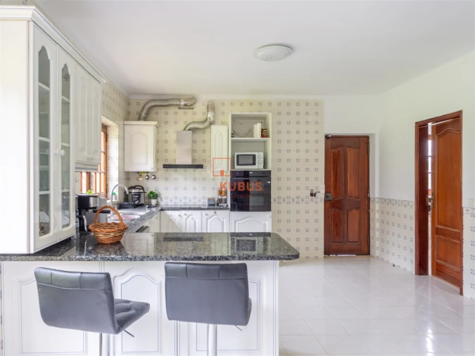 Moradia T5 para Venda em Minde Foto 5