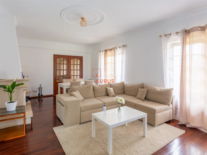 Moradia T4 para Venda em Minde