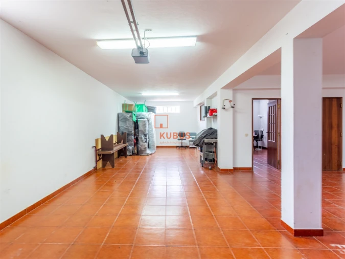 Moradia T5 para Venda em Minde Foto 24