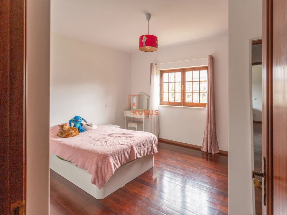 Moradia T5 para Venda em Minde Foto 12