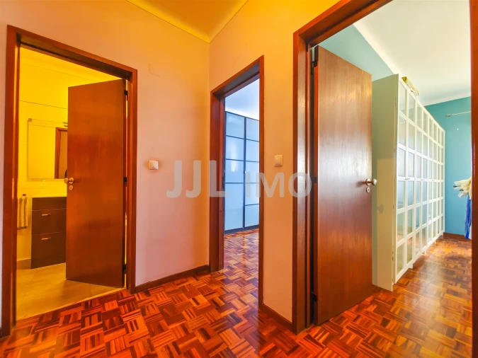 Apartamento T2 para Arrendamento em Cacém e São Marcos Foto 11