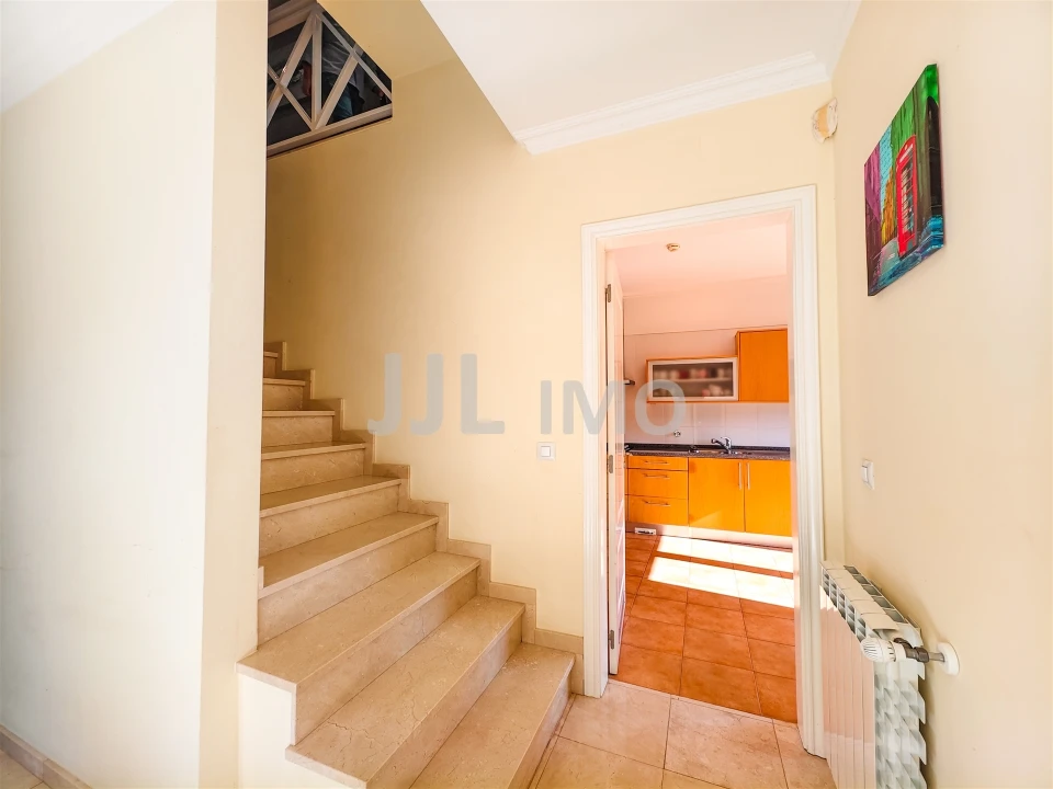 Moradia T4 para Venda em Turcifal Foto 10