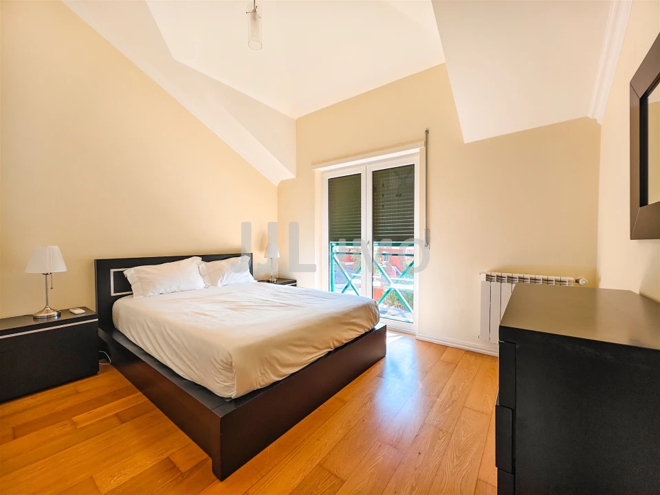 Moradia T4 para Venda em Turcifal Foto 18